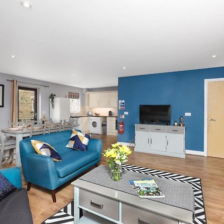 מטלוק Hopton Cottage - Darwin Lake Holiday Village מראה חיצוני תמונה